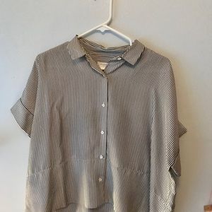Everlane Black and White Striped Button Down Shirt
